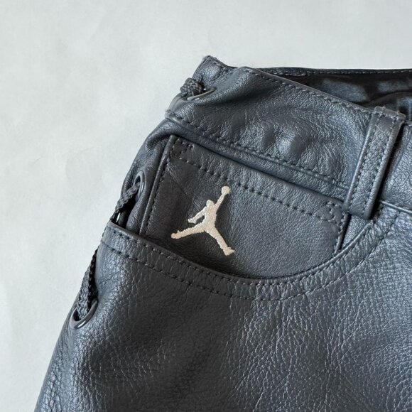 Nike Air Jordan Womens 8 M Cactus Jack Leather Lace Up Pants Black Travis Scott - Picture 6 of 8